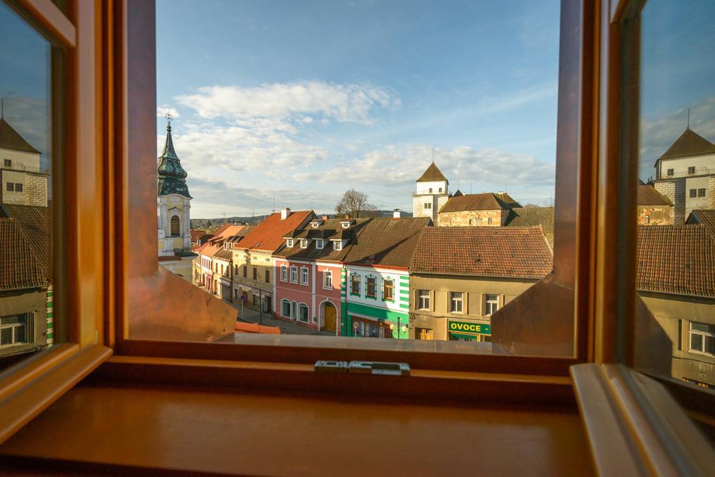 Penzion Pansky Dum Rozmital pod Tremsinem Buitenkant foto